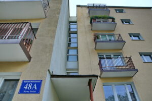 Mieszkania Chemaru. Budynek przy ulicy Nowy Świat 48A / Marzena Mąkosa / Radio Kielce