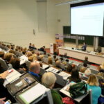 Zajęcia z gry w szachy na Wydziale Matematyczno - Przyrodniczym Uniwersytetu Jana Kochanowskiego w Kielcach / Marzena Mąkosa / Radio Kielce