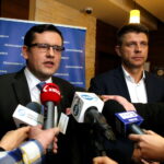 Konferencja prasowa partii Nowoczesna.   Mateusz Żukowski oraz Ryszard Petru / Marzena Mąkosa / Radio Kielce