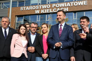 Konferencja PSL. Władysław Kosiniak Kamysz o bieżącej sytuacji politycznej w ocenie PSL / Marzena Mąkosa / Radio Kielce