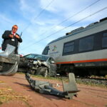 Wypadek na przejeździe kolejowo - drogowym / Marzena Mąkosa / Radio Kielce