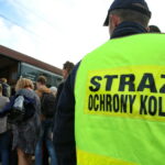 Wypadek na przejeździe kolejowo - drogowym / Marzena Mąkosa / Radio Kielce