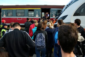 Wypadek na przejeździe kolejowo - drogowym / Marzena Mąkosa / Radio Kielce