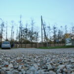 Parking w pobliżu klasztoru na Świętej Katarzynie / Marzena Mąkosa / Radio Kielce