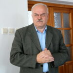 Podpisanie umowy dotyczącej Małej Pętli Świętokrzyskiej. Na zdjęciu : Józef Szczepańczyk - przewodniczący Rady Powiatu / Marzena Mąkosa / Radio Kielce