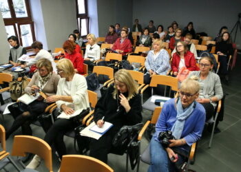 Muzeum Dialogu Kultur. Konferencja  dotycząca wiedzy o kulturze „W kręgu sztuki średniowiecznej” / Marzena Mąkosa / Radio Kielce