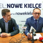 Konferencja prasowa z udziałem Artura Gierady - Posła na Sejm RP i Adama Smugi - przewodniczącego zarządu regionu świętokrzyskiego Stowarzyszenia "Młodzi Demokraci" na temat problemu wyludniania się miasta. / Marzena Mąkosa / Radio Kielce