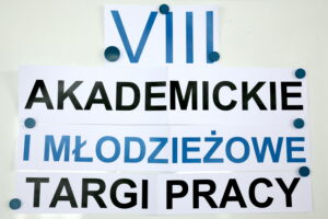 VIII Akademickie i Młodzieżowe Targi Pracy na Politechnice Świętokrzyskiej / Marzena Mąkosa / Radio Kielce