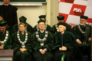 Wręczenie doktoratu honoris causa profesorowi Andrzejowi Neimitzowi / Marzena Mąkosa / Radio Kielce