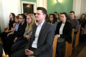 Odtworzenie procesu sądowego według staropolskiej procedury przez studentów UJK / Marzena Mąkosa / Radio Kielce