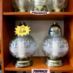 Przygotowania na Wszystkich Świętych. Znicze 365T / Marzena Mąkosa / Radio Kielce