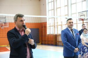 IX Zawody Sportowe Rodzicielstwa Zastępczego w Daleszycach. Na zdjęciu : Dariusz Meresiński -