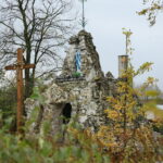 Odsłonięcie Pomnika Ofiar Gminy Krasocin. Grota Najświętszej Maryi Panny w Krasocinie / Marzena Mąkosa / Radio Kielce