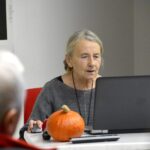 „Z myślą o tych, których wśród nas już nie ma” . Na zdjęciu : Danuta Rasała / Marzena Mąkosa / Radio Kielce