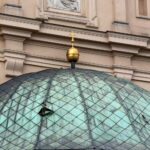 Bazylika Katedralna pw. Wniebowzięcia NMP w Kielcach. Zniszczenia po wichurze. Uszkodzenia na dachu / Marzena Mąkosa / Radio Kielce