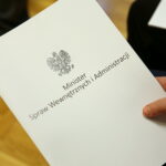 Rozdanie promes w Urzędzie Wojewódzkim. / Marzena Mąkosa / Radio Kielce