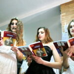 Inscenizacja obrzędu Dziadów w I Liceum Ogólnokształcącym im. Stefana Żeromskiego w Kielcach / Marzena Mąkosa / Radio Kielce