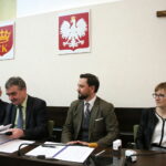 Miasto podpisuje umowę na odbiór śmieci / Marzena Mąkosa / Radio Kielce