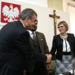 Miasto podpisuje umowę na odbiór śmieci / Marzena Mąkosa / Radio Kielce