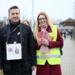 Kwesta na Cmentarzu Starym. Kwestują radna Joanna Winiarska z PO oraz Kamil Suchański / Marzena Mąkosa / Radio Kielce