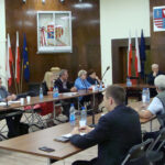 Nadzwyczajna sesja Rady Powiatu Opatowskiego / Emilia Sitarska / Radio Kielce