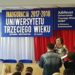 Ostrowiec Świętokrzyski. Inauguracja roku akademickiego na Uniwersytecie Trzeciego Wieku / Anna Głąb / Radio Kielce