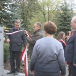 Kielce. 50 lecie SP nr 24 przy ulicy Kujawskiej. Odsłonięcie popiersia Józefa Piłsudskiego / Jarosław Siłakiewicz / Urząd Miasta Kielce