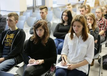 20.12.2016 Kielce. Przystanek Historia. Warsztaty "Kiedy człowiek był tylko numerem”  / Wojciech Habdas / Radio Kielce