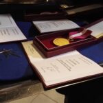 Złoty medal za długoletnią służbę / Emilia Sitarska / Radio Kielce