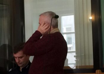 Andrzej P. oskarżony o usiłowanie zabójstwa swojej żony stanął przed sądem / Monika Miller / Radio Kielce