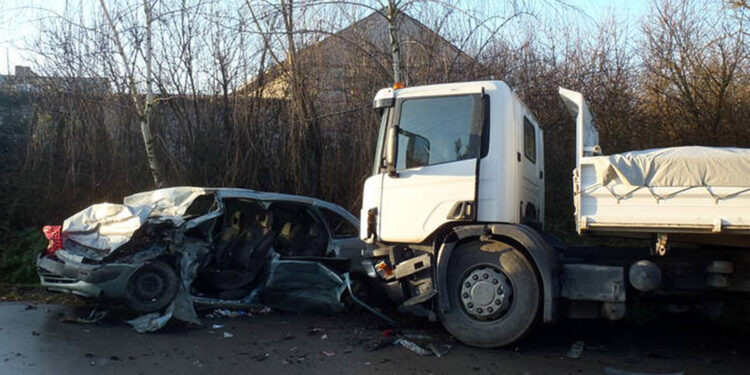 Wypadek w miejscowości Węgrce Szlacheckie / Komenda Powiatowa PSP w Sandomierzu