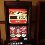 Nielegalne automaty do gier hazardowych / świętokrzyska policja