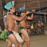 Muzyczne Podróże Przez Świat. Wioska w Amazonii / prof. dr hab. Marek Jóźwiak, dr hab. Małgorzata Anna Jóźwiak