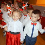 Uroczystości z okazji Święta Niepodległości organizowane przez Przedszkole nr 3 w Sandomierzu / Grażyna Szlęzak-Wójcik / Radio Kielce