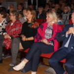 Uroczystości z okazji Święta Niepodległości organizowane przez Przedszkole nr 3 w Sandomierzu. Od prawej: burmistrz Sandomierza Marek Bronkowski i Tamara Socha, dyrektor Centrum Usług Wspólnych w Sandomierzu / Grażyna Szlęzak-Wójcik / Radio Kielce