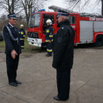 Dziurów. Przekazanie pojazdu ratowniczo-gaśniczego Ochotniczej Straży Pożarnej / Grażyna Szlęzak-Wójcik / Radio Kielce