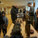 Jędrzejów. Wystawa broni i militariów / Ewa Pociejowska-Gawęda / Radio Kielce