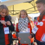 II Terenowa Gra Miejska Śladami Niepodległości w Jędrzejowie / Ewa Pociejowska-Gawęda / Radio Kielce