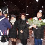 Starachowice. Obchody 187. rocznicy wybuchu Powstania Listopadowego. Na zdjęciu: Tomasz Margula, Monika Nowak, Danuta Krępa i Andrzej Pruś / Tomasz Piwko / Radio Kielce