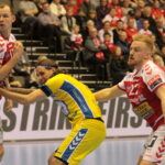 7. kolejka Ligi Mistrzów piłkarzy ręcznych: Aalborg Handbold - PGE Vive Kielce. Dean Bombac / Krzysztof Bujnowicz / Radio Kielce
