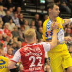 7. kolejka Ligi Mistrzów piłkarzy ręcznych: Aalborg Handbold - PGE Vive Kielce. Krzysztof Lijewski / Krzysztof Bujnowicz / Radio Kielce