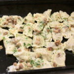 Tokarnia. Wręczenie certyfikatów marki "Świętokrzyska Kuźnia Smaków". Prezentacja produktów / Krzyszfof Bujnowicz / Radio Kielce