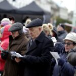 Kielce. Obchody Święta Niepodległości - wspólne śpiewanie pieśni patriotycznych / Jarosław Kubalski / Radio Kielce