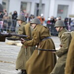 11.11.2017 Kielce. Obchody Święta Niepodległości. Pokaz grup rekonstrukcyjnych / Jarosław Kubalski / Radio Kielce