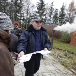 26.11.2017 Kielce. Straż Miejska pokazuje różnicę w sposobie spalania węgla w piecach metodą dolną i górną / Jarosław Kubalski / Radio Kielce