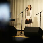 26.11.2017 Suchedniów. Koncert dzieci i młodzieży suchedniowskich szkół „Dla ciebie mamo" zachęcający kobiety do badań profilaktycznych / Jarosław Kubalski / Radio Kielce