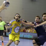 25.11.2017 Kielce. Piłka ręczna. Liga Mistrzów. Mecz PGE VIve Kielce - Paris Saint - Germain Handball. Dean Bombac / Jarosław Kubalski / Radio Kielce