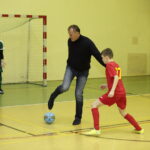 29.11.2017 Kielce. SP nr 1. Otwarcia 24 Grudniowego Turnieju Trójek Piłkarskich. Właściciel Korony Dieter Burdenski / Jarosław Kubalski / Radio Kielce