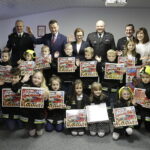 Kielce. Mariusz Błaszczak otworzył Salę Edukacyjną „Ognik” w Komendzie Miejskiej Państwowej Straży Pożarnej przy ulicy Sandomierskiej / Jarosław Kubalski / Radio Kielce