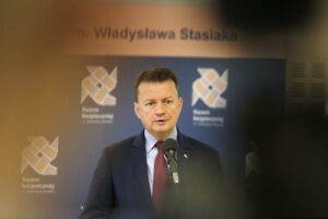 Podsumowanie programu "Razem bezpieczniej". Minister Spraw Wewnętrznych i Administracji Mariusz Błaszczak / Jarosław Kubalski / Radio Kielce